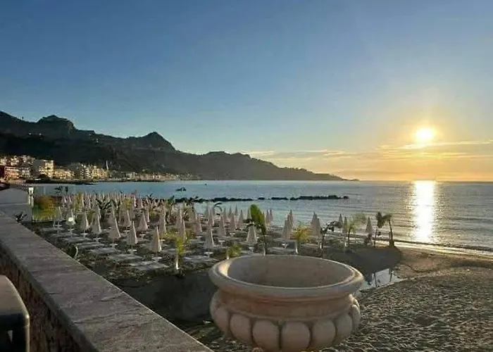 Appartamento La Chimera Giardini Naxos